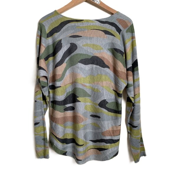 Two Twenty Five Sweater NWT, Camo, Cashmere Blend Size S - Picture 2 of 7